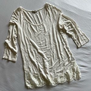 Women’s white 3/4 sleeve top with lace